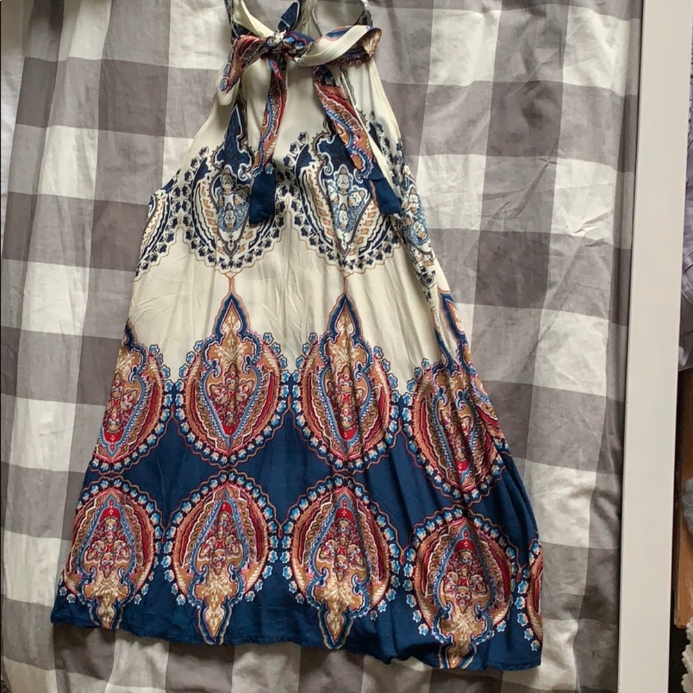 Bohemian pattern flowy dress - Picture 2 of 3